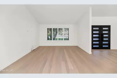 8030 E VÃ­a Sierra Drive, Scottsdale, AZ 85258 - Photo 4