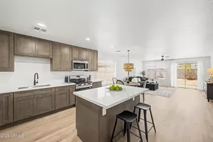 9106 N 80th Ln, Peoria, AZ 85345 - Photo 8
