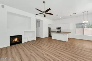 21843 N 51st St, Phoenix, AZ 85054 - Photo 12