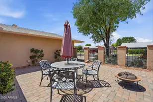 19201 N Concho Cir, Sun City, AZ 85373 - Photo 4