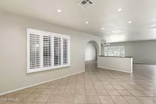 19201 N Concho Cir, Sun City, AZ 85373 - Photo 10