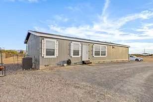 21735 W Montanoso Dr, Wittmann, AZ 85361 - Photo 4