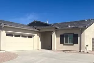 674 W Red Hawk Ct, Casa Grande, AZ 85122 - Photo 1