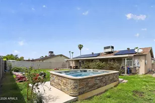 3629 E Winchcomb Dr, Phoenix, AZ 85032 - Photo 2