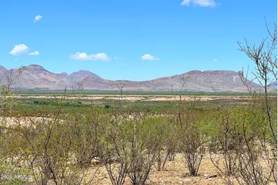 3Xx W Lonely Dove Pl -- #11, Huachuca City, AZ 85616 - Photo 12