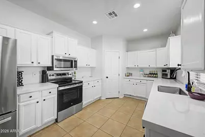 11722 S 205th Lane, Buckeye, AZ 85326 - Photo 4
