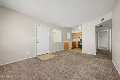 737 W 1st Avenue #Apt 201, Mesa, AZ 85210 - Photo 4
