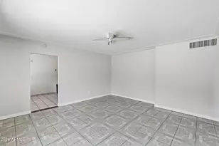 2231 W Orangewood Ave, Phoenix, AZ 85021 - Photo 8