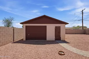 2743 W Ocotillo Rd, Phoenix, AZ 85017 - Photo 30