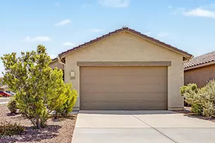 22105 E Cirrus St, Red Rock, AZ 85145 - Photo 2