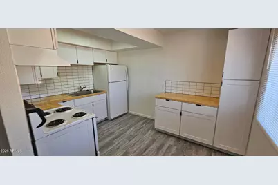 9222 N 35th Avenue #3, Phoenix, AZ 85051 - Photo 2