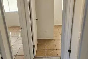9222 N 35th Ave, Phoenix, AZ 85051 - Photo 10
