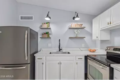 3646 N 67th Avenue #64, Phoenix, AZ 85033 - Photo 18