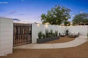 3646 N 67th Ave, Phoenix, AZ 85033 - Photo 1