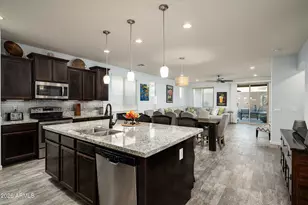 27039 N 75th Dr, Peoria, AZ 85383 - Photo 2
