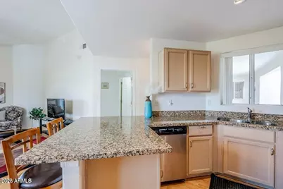 10401 N 52nd Street #205, Paradise Valley, AZ 85253 - Photo 8