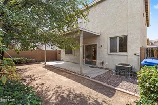 17401 W Holland Ln, Surprise, AZ 85388 - Photo 4