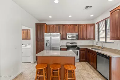 17401 W Holland Lane, Surprise, AZ 85388 - Photo 18