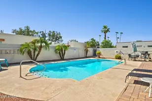8046 E Oak St, Scottsdale, AZ 85257 - Photo 16
