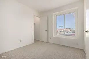 9422 S 43rd Pl, Phoenix, AZ 85044 - Photo 14