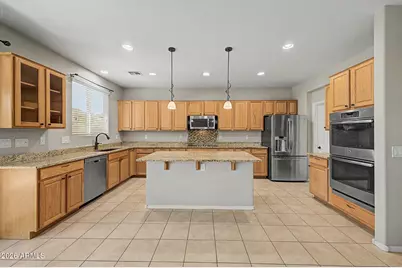 3025 W T Ryan Lane, Phoenix, AZ 85041 - Photo 4