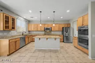 3025 W T Ryan Ln, Phoenix, AZ 85041 - Photo 4