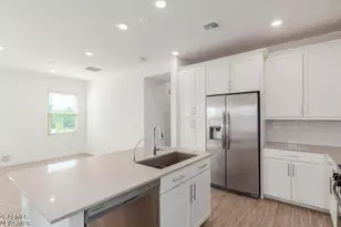 4077 S Sabrina Dr, Chandler, AZ 85248 - Photo 2