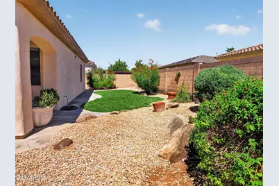 14394 W Monte Vista Road, Goodyear, AZ 85338 - Photo 38