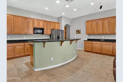 14394 W Monte Vista Road, Goodyear, AZ 85338 - Photo 10