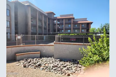 17 E Ruth Avenue #122, Phoenix, AZ 85020 - Photo 1