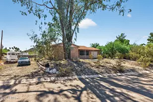 13607 N 21st Pl, Phoenix, AZ 85029 - Photo 2