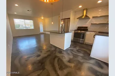 3426 N 37th Street # 2, Phoenix, AZ 85018 - Photo 4