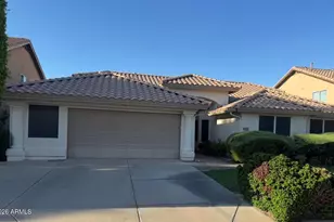 464 E Baylor Ln, Gilbert, AZ 85296 - Photo 2