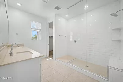 939 E Danbury Drive, Phoenix, AZ 85022 - Photo 18