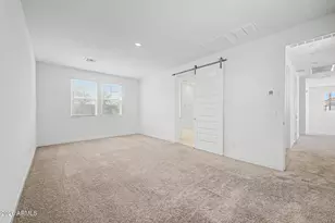 939 E Danbury Dr, Phoenix, AZ 85022 - Photo 14