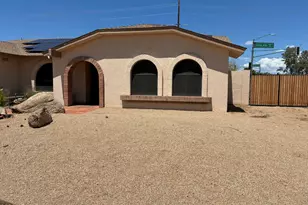 3902 W Villa Theresa Dr, Glendale, AZ 85308 - Photo 2