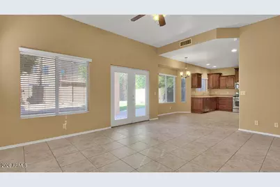 4670 W Binner Drive, Chandler, AZ 85226 - Photo 10