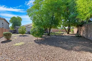 21346 N Klock Ct, Maricopa, AZ 85138 - Photo 2
