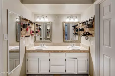 2511 E Shaw Butte Drive, Phoenix, AZ 85028 - Photo 28