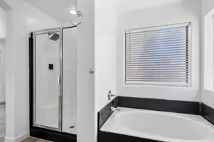 21570 N Greenway Rd, Maricopa, AZ 85138 - Photo 8