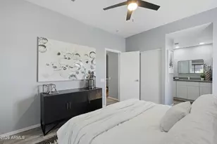 2035 S Elm St, Tempe, AZ 85282 - Photo 16
