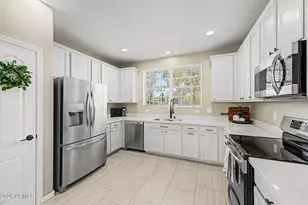 3795 E Hans Dr, Gilbert, AZ 85296 - Photo 2