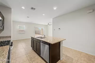 31021 W Columbus Avenue, Buckeye, AZ 85396 - Photo 10