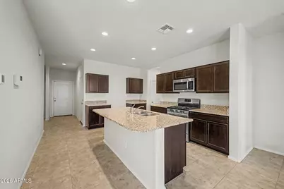 31021 W Columbus Avenue, Buckeye, AZ 85396 - Photo 8