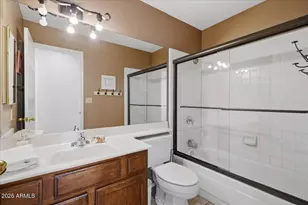 19429 N 35th Pl, Phoenix, AZ 85050 - Photo 40
