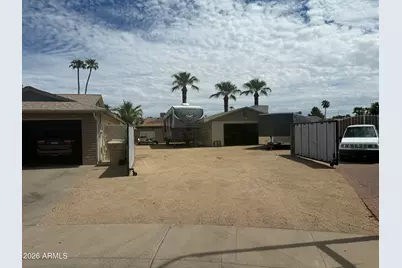 9823 N 48th Drive, Glendale, AZ 85302 - Photo 2