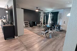 9823 N 48th Dr, Glendale, AZ 85302 - Photo 4
