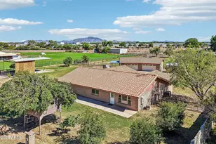 12137 E Bluebird Dr, Chandler, AZ 85286 - Photo 2