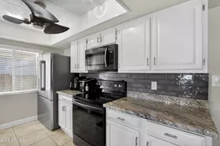 11215 S Tomah St, Phoenix, AZ 85044 - Photo 8
