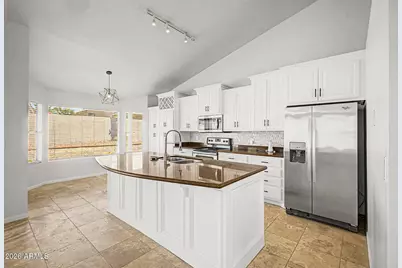3834 E Windsong Drive, Phoenix, AZ 85048 - Photo 12